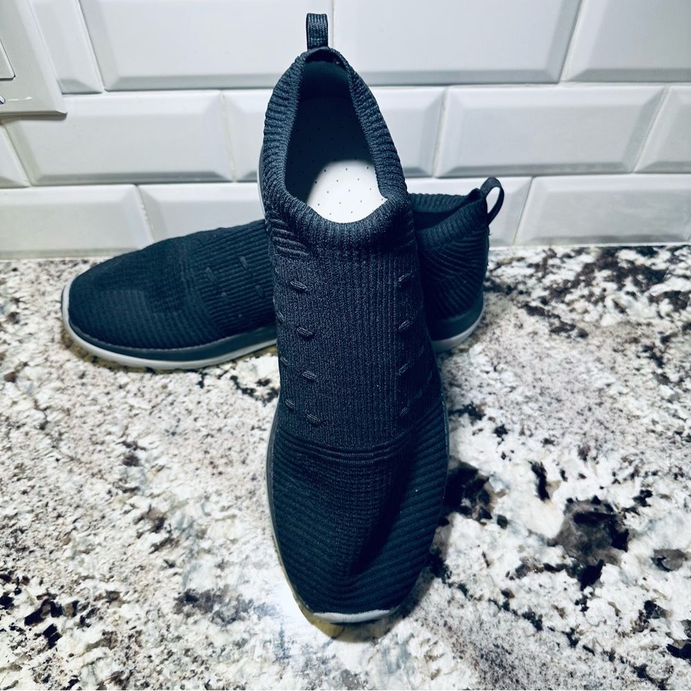 Under Armour Slingflex Rise Mens Black Athletic Shoes Sz 13 -New
